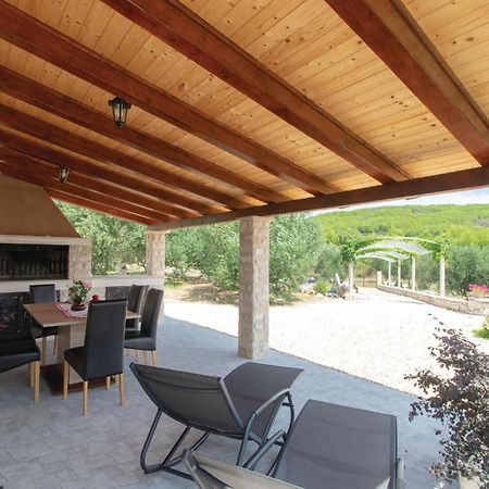 Awesome Home In Smokvica With Kitchen Екстериор снимка