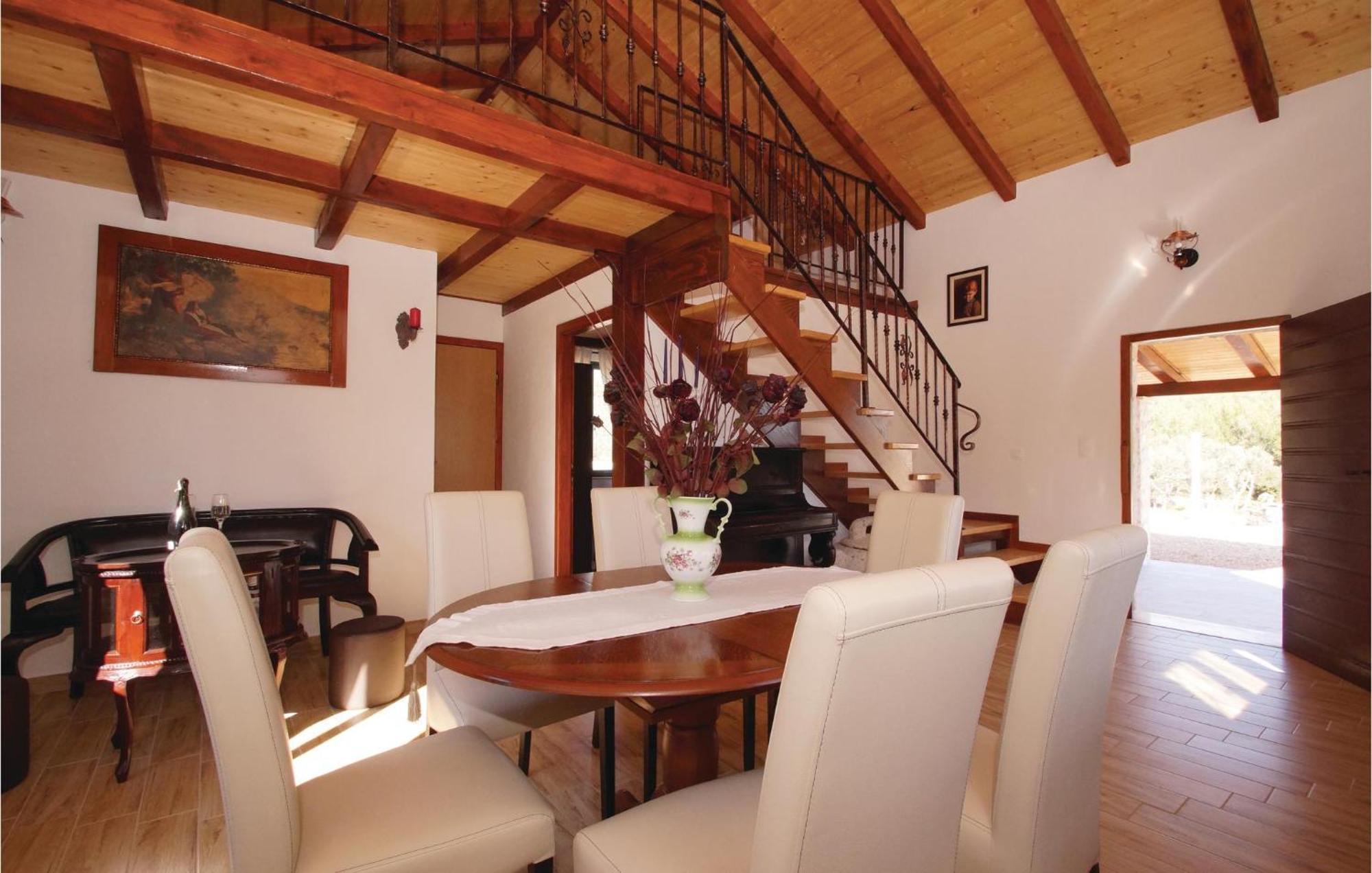Awesome Home In Smokvica With Kitchen Екстериор снимка